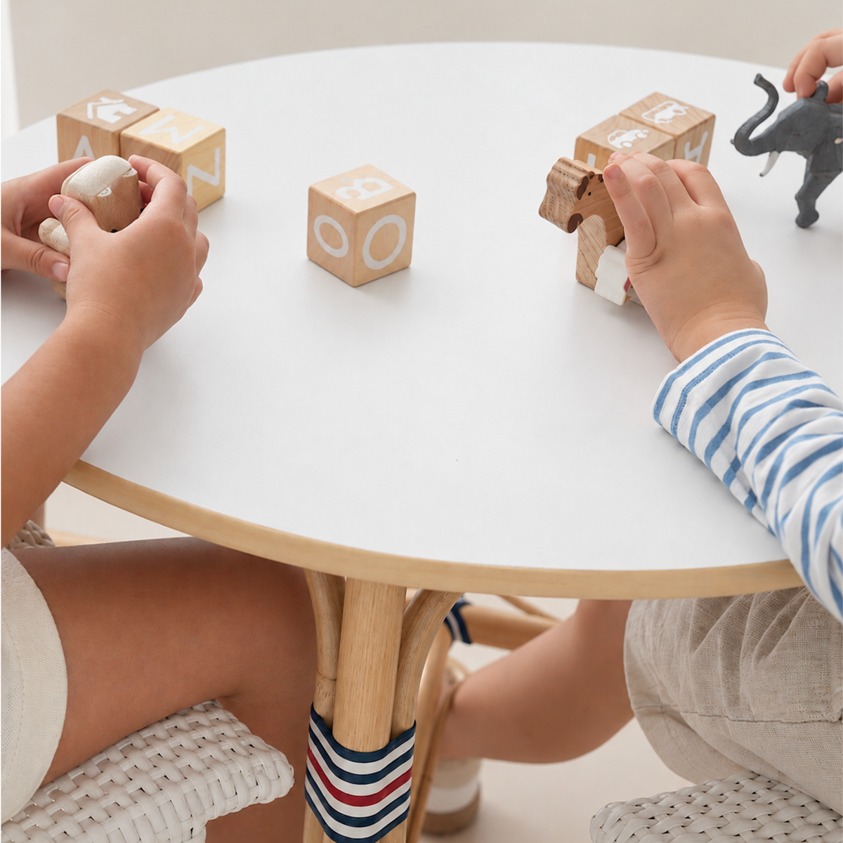 Set Meja Mon Petit Paris
