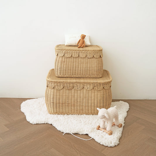 Panier de rangement en rotin à bords festonnés