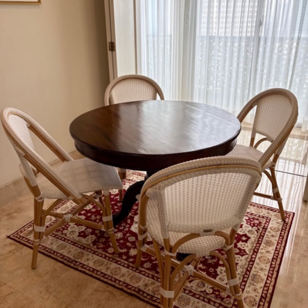 These bistro chairs are absolutely stunning! 