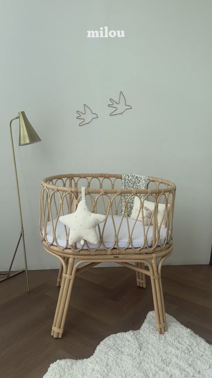 Wavy Rattan Bassinet