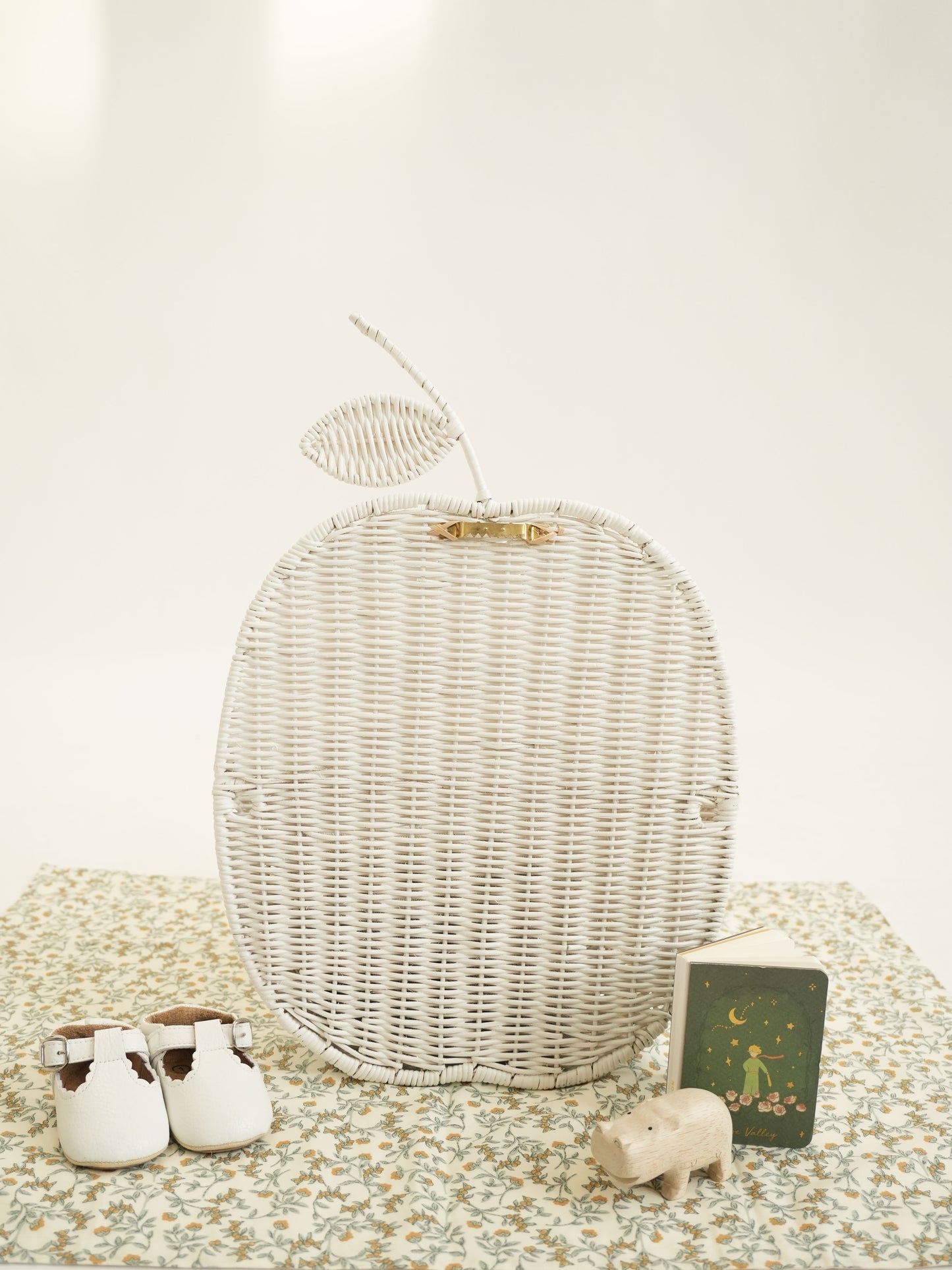 Pear / Apple basket Hamper